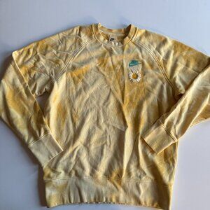 NIKE SPORTSWEAR Yellow Tie-Dye Daisy Crewneck Sweatshirt – Large - DM5010-777